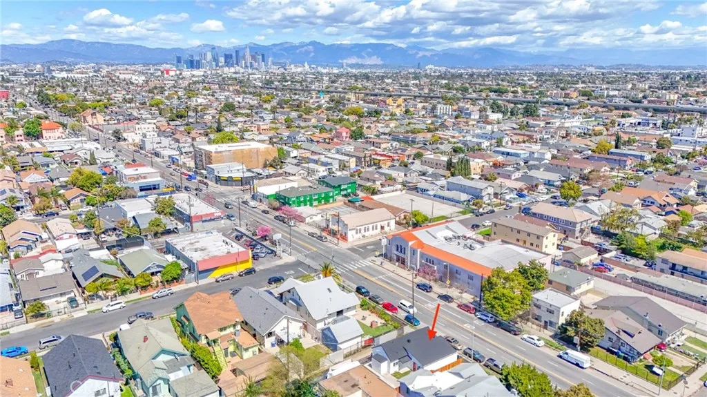 5515 S Hoover Street, Los Angeles, California 90037 home-pic-37